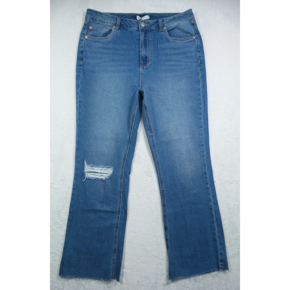 Avec Les Filles Jeans Womens Size 30 Blue Denim Distressed Bootcut High Rise NWT